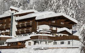 Alpin Panoramahotel Laerchenhof