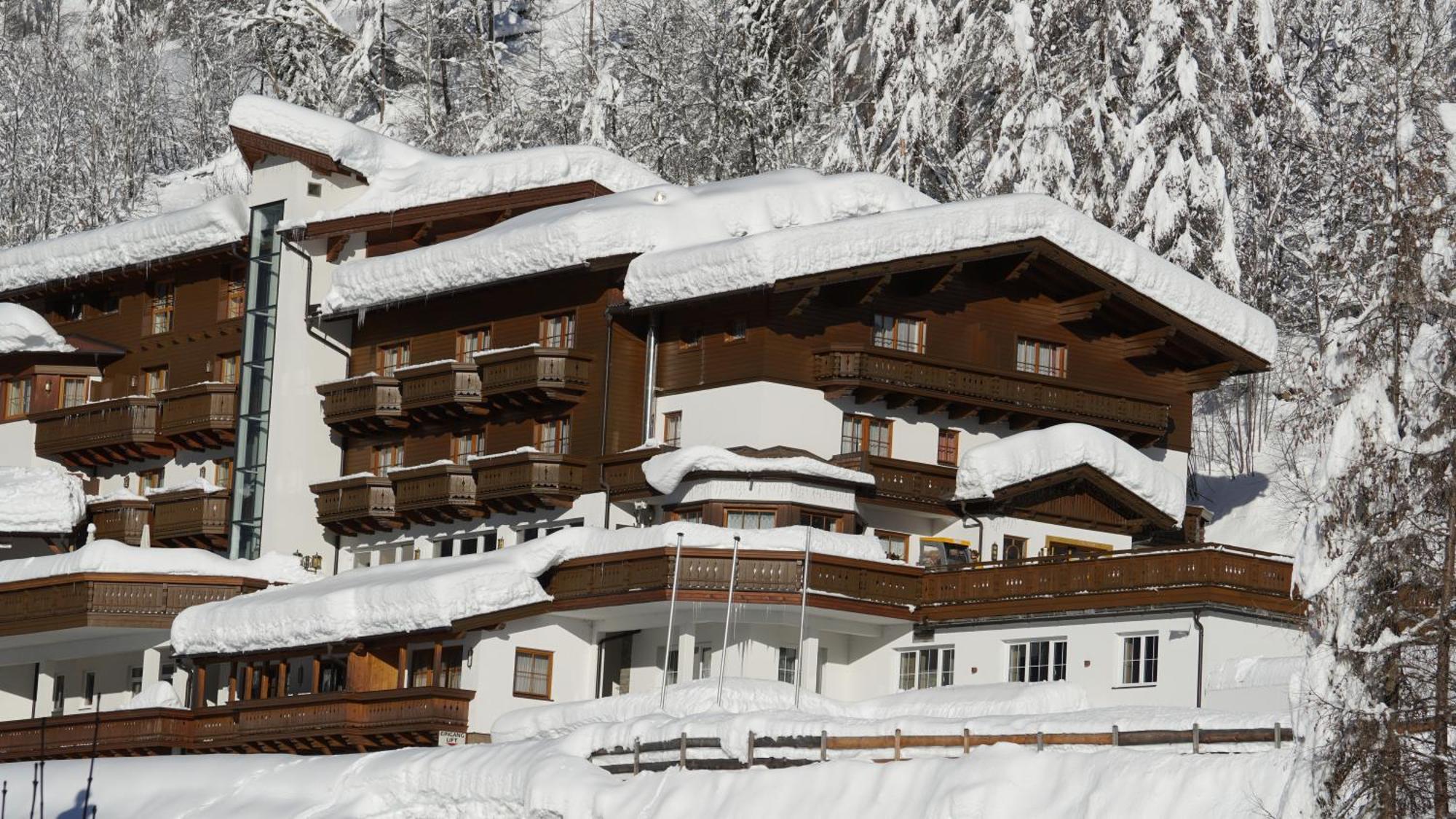 Alpin Panoramahotel Laerchenhof Heiligenblut Esterno foto