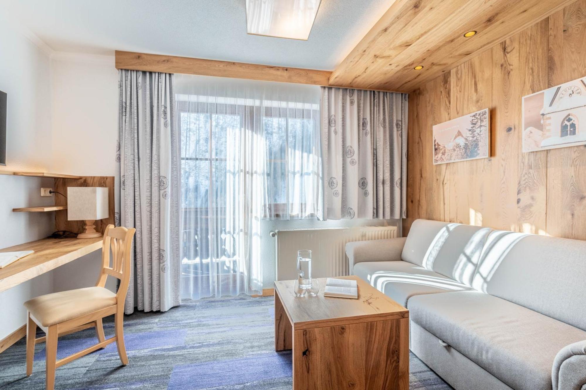 Alpin Panoramahotel Laerchenhof Heiligenblut Esterno foto